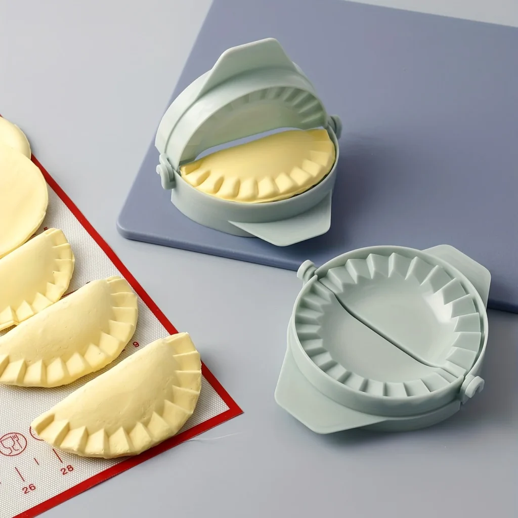 Manual Dumpling Maker Mold — Easy Press Kitchen Pastry Tool | ⭐5.0/5 — 100+ Bought