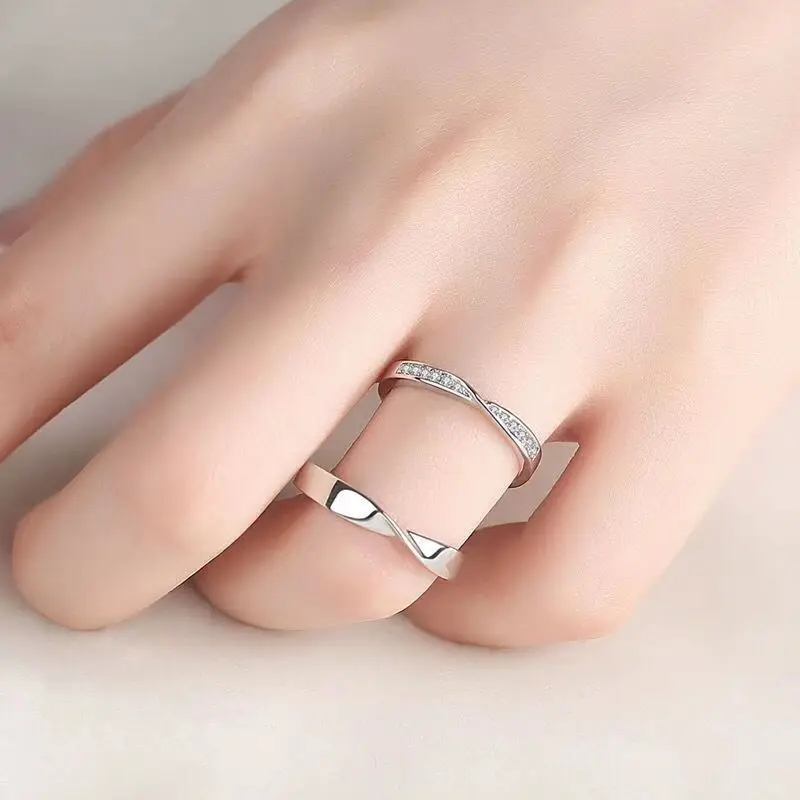 Women's Mobius Smooth Silver Couple Ring — Classic Minimalist Band | 5.0/5 — 10,000+ Bought - Image 3